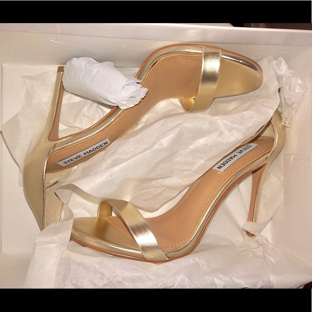 Steve Madden Soph Heeled Sandal in Champagne